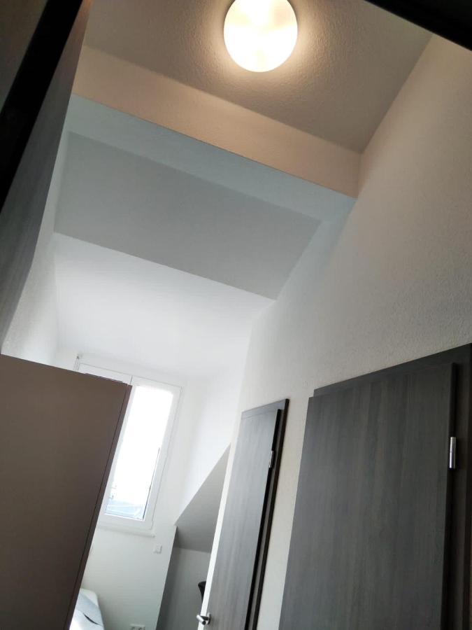 Sroom Stuttgart Flughafen Messe Leinfelden-Echterdingen Extérieur photo